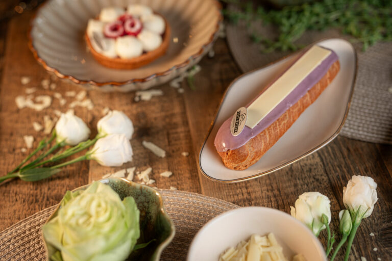 Eclair cassis